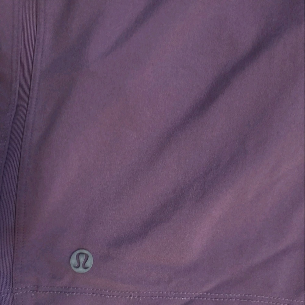 Lululemon Men's Pace Breaker 9" LINED Shorts Small-Plum